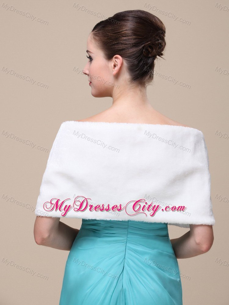 Faux Fur Special Occasion / Wedding Shawl In Ivory With V-neck